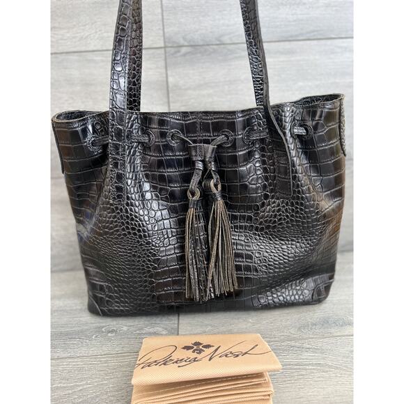 Patricia Nash Leather Drawstring Witney Tote shoulder black croc bag A384629